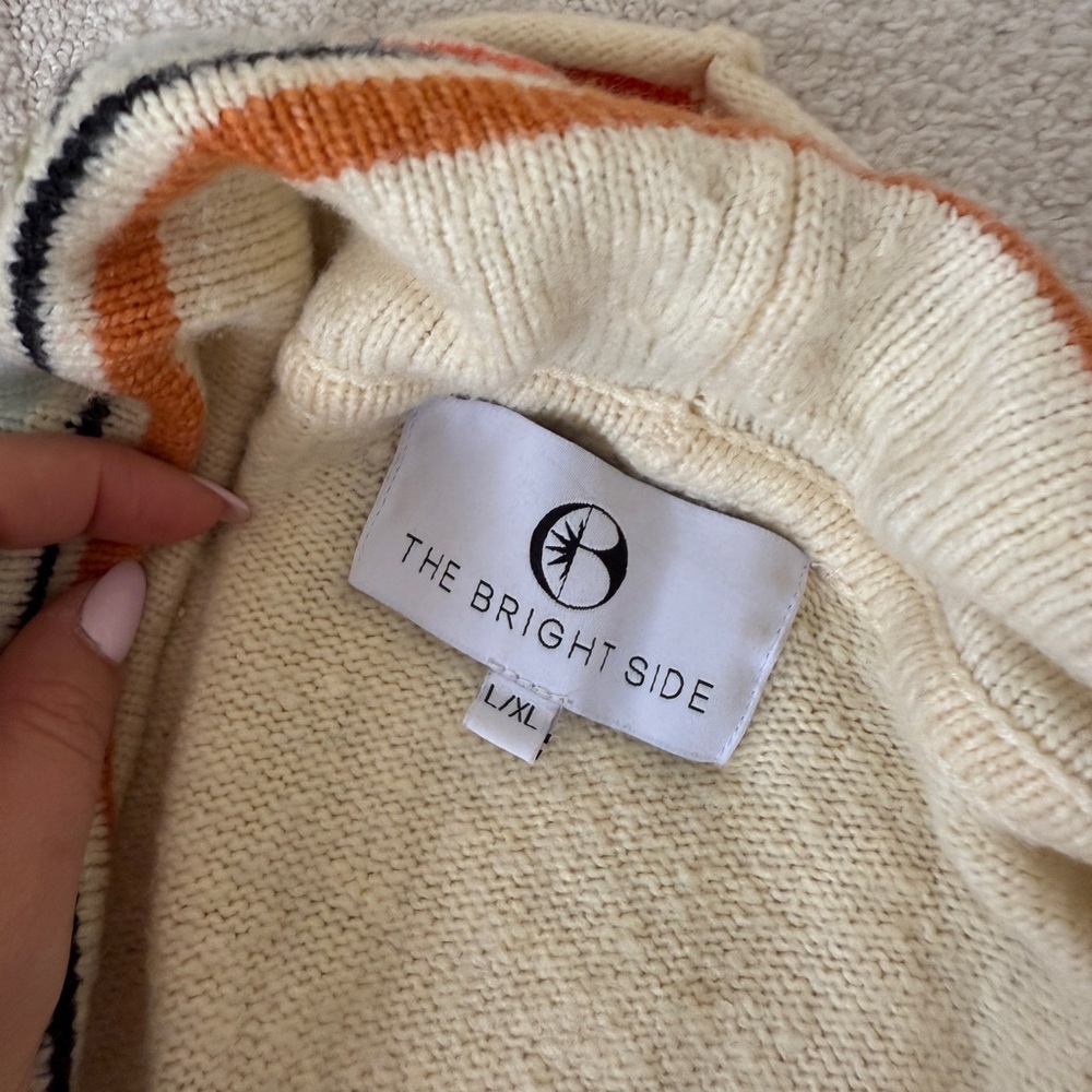 The Bright Side: Tequila Casa Del Sol Cream Stripped Robe - Picture 5 of 6
